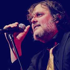 Karl Tremblay, le chanteur de Les Cowboys Fringants nous a quitté hier  soir, à l'âge de 47 ans 💙