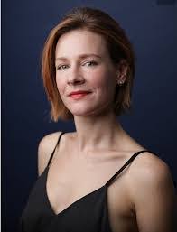 Gwen Ellis's Instagram, Twitter & Facebook