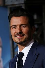 She is notorious for disregarding morals and manipulating the law in order to win her high. Orlando Bloom Hat Sich Zu Beginn Seiner Karriere Versteckt Promiflash De