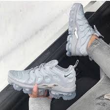 Nike Air Vapormax Plus Wolf Grey Silver Running 924453 005 Best Nike Running Shoes Nike Air Shoes Running Shoes Nike