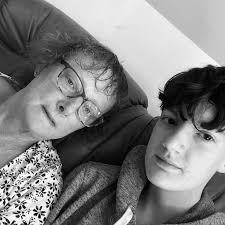 How to get bearded dragons to eat greens?