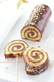 Buche De Noel Roule Chocolat Au Lait Beurre De Cacahuete Facon Sucette Chocociframboise Le Blog Roule Au Chocolat Recette Chocolat Au Lait Gateau Roule Chocolat