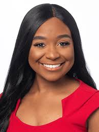 Kelly Peltier's Instagram, Twitter & Facebook