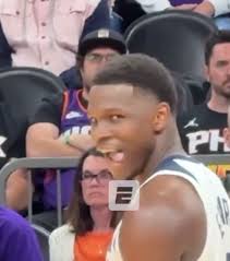 This angle is crazy 😂 Anthony Edwards wildin!