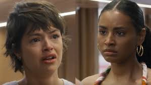 Dani Calabresa é Mamãe Noel e revela boas verdade sobre o Natal! Confira no  esquete do 'Zorra'