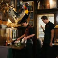 Atunci riscati sa vedeti cu ce va servim. Waiting Cu Ce VÄƒ Servim 2005 Film Cinemagia Ro