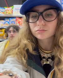 A fabulous time at the Jewish Content Creator Forum in NYC!!  🇮🇱🍎🗽@hillelintl invited 25 Jewish culture creators and 50 Israel  advocates to Manhattan, where I made so many amazing friends and learned ...