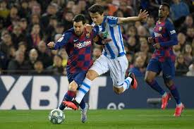 Gambar orang sepak bola aneka gambar kualitas hd anda mencari gif animasi bergerak gambar animasi dan animasi gratis gambar orang sepak bola menonton bola secara online teknik dasar bermain sepak bola aturan permainan. Covid 19 Bola Sepak Profesional Di Sepanyol Ditangguh Utusan Borneo Online
