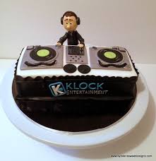 Dj Cake Kyrsten S Sweet Designs Specialty Cakes And Cookie Favors Dj Kuchen Kuchen Fur Manner Tortendeko