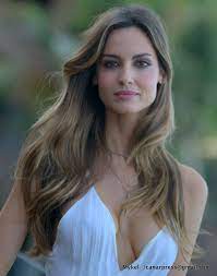 18 de enero de 1982) es una modelo española. Ariadne Artiles Beauty Girl Beautiful Blonde Most Beautiful Faces