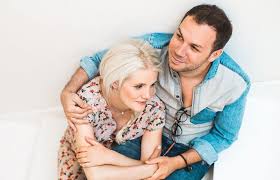 Впрочем, в 24 года он уже был женат, и его избранницей была ведущая евгения головина. Zhena Andre Tana Rasskazala Kak Oni Delili Imushestvo Posle Razvoda