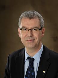 André Chamard à la direction générale de la Commission scolaire de la  Côte-du-Sud