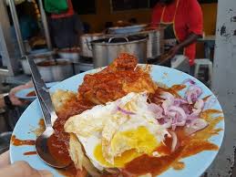 The roti canai transfer road stall sells roti canai as well as other types of roti. Top 8 Roti Canai In Penang Penang Foodie