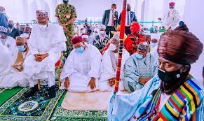 President buhari and the emir of bichi, kano have joined hands by getting their children yusuf and zahra married this friday at the emir's palace in bichi, kano and they have shared some photos. Mwzbzvmx Yjt1m