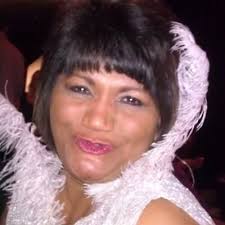 Aida Dubois's Instagram, Twitter & Facebook