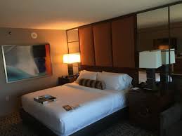 The hotel contains a variety other restaurants and a shopping and dining mall. Grand King Room Picture Of Mgm Grand Las Vegas Tripadvisor