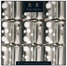 If you fancy splurging this christmas (we wouldn't blame you!), there's plenty of luxury christmas crackers for you to choose. Where To Buy Authentic Christmas Crackers In The Usa British Crackers In America