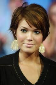 Outstanding short hairstyles with bangs for square faces the post short hairstyles with bangs for beautiful check out these flirty haircuts for square faces that angle your face and highlight your cheekbones! Female Short Haircut For Square Face Novocom Top