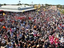 The main race, the $28,000 xxxx gold. 2pm Monday After Races The Year We Were Stranded By The Floods Picture Of Birdsville Hotel Tripadvisor