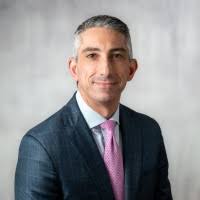 100+ profilů „Schirripa“