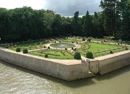 Le jardin de catherine et la maison de catherine les photos des produits ne sont pas contractuelles. Chateau De Chenonceau Region Centre Le Jardin De Catherine De Medicis Castillos Del Loira Castillos Paisajes