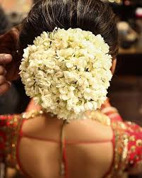 Instagram Photo By Weddingsutra Com May 24 2016 At 12 31pm Utc Bridal Hair Buns Indian Bride Hairstyle Indian Wedding Hairstyles
