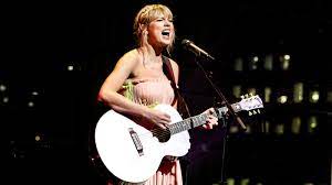 Taylor kelly is a traffic reporter working for skywitness news eight who was reporting on a helicopter when it crashes. How Taylor Swift Dragged Private Equity Into Her Fight Over Music Rights The New York Times
