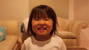 Noelle Kim Says Hi to Camera 2009-11-09