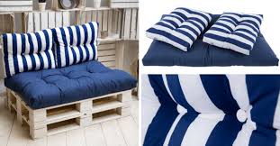 Comment Choisir Le Meilleur Matelas Ou Coussin Palette En 2020 Coussin Pour Palette Meuble Meuble Palette