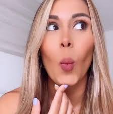 Is there still an ice cream shop? Does anyone know the flavours offered?