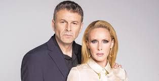 Άφωνη η δανάη μπάρκα με τη σύντροφο του ηθοποιού. Apostolos Gkletsos Giati Epestrepse Sthn Thleorash Lifestyle Thepressroom Gr