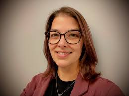 Erin Metz's Instagram, Twitter & Facebook