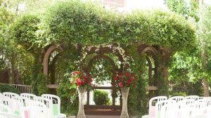 Guests can sign up free of charge for the caesars total rewards program upon their arrival. Vegas Wedding Cost How Much Does It Cost To Get Married In Vegas Caesars