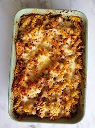 Minced Beef Pasta Bake Hint Of Healthy Beef Pasta Mince Recipes Mince Beef
