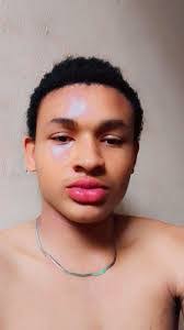 Toni Smart's Instagram, Twitter & Facebook