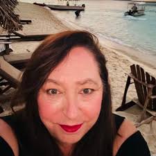 Bethany Richmond (@BethNRichmond)