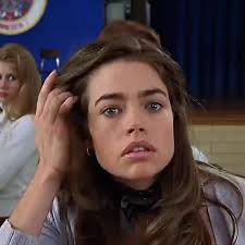 Becky Leeman's Instagram, Twitter & Facebook