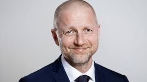 85,138 likes · 4,267 talking about this. Politikere Kraever Klart Svar Pa Om Sundhedsplatform Skal Beholdes Eller Skrottes Dagens Medicin