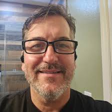 Where is the hour gauge for my 2007 Fleetwood Bounder 38P generator?