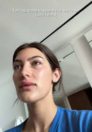 Hey Can I Pull U in for Chat with My Husbandlove Island