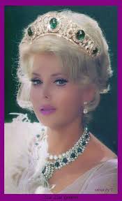 Zsa Zsa Gabor Emerald Tir