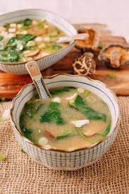 Japanese Superfood Miso Soup Recipe In 2020 Miso Soup Vegetarian Soup Recipes Food