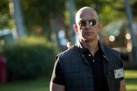 It will be the first manned trip for his new shepard rocket from his. Jeff Bezos Va Creer Son Reseau Internet Depuis L Espace Strategies