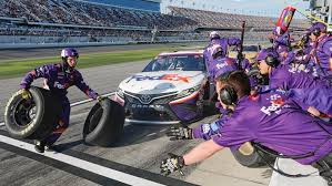 With a displacement of 358 cubic inches, they have extremely. Denny Hamlin Wins 3rd Daytona 500 In Photo Finish Updated