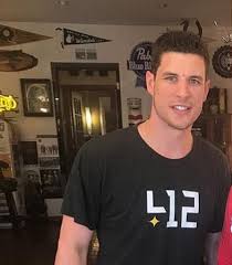The couple smartly maintains a low profile in the media and only arrive together on special occasions like last year during the stanley cup. Sidney Crosby Family Long Term Girlfriend Parents Sibling Familytron