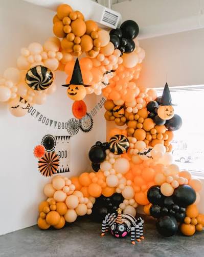 Halloween Balloons: Mylar, Bundles & Garland Ideas – Bonjour Fête