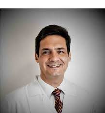 Dr. Roberto Lodeiro Müller, Urologista