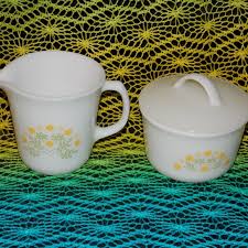 Vintage spode copeland england dinner plate/platter/cup/creamer /sugar/bowl service for 6, 35 pieces. Vintage Kitchen Vintage 8s Pyrex Sugar Bowl Creamer Floral Yellow Poshmark