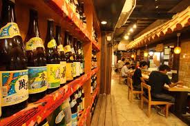 那覇 国際通り周辺の居酒屋で沖縄を堪能 観光コラム 達人指南 たびらい 沖縄 居酒屋 沖縄 居酒屋