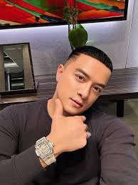 Cao Thái Sơn nhận bản thân là độc-lạ-dị, tạm hài lòng với kiểu tóc sau 100  lần cắt